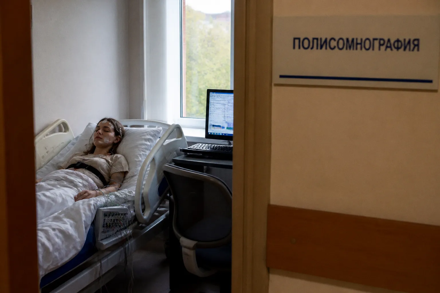 Во время фазы быстрого сна мозг переключается на контроль сердцебиения